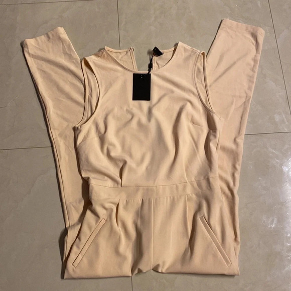 YAS Sun kiss Jumpsuit size M NWT - Picture 2 of 4